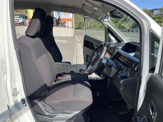 ２年間走行距離無制限保証付き！（保証内容は保証会社の規定よります）（一部対象外、アウトレット車除く）スーパーあんしん保証社による全国対応可能。また有料にて保証内容の拡充、３年までの長期保証も承ります！