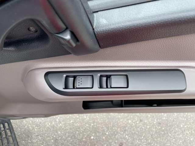 キャンター 全低床ダンプ　ディーゼルターボ　フル液晶メーター　ブル掛　センターピン　コボレーン　電格ミラー　シートビニール掛　スマートキー　ＬＥＤライト（22枚目）