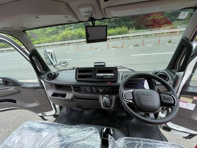 キャンター 全低床ダンプ　ディーゼルターボ　フル液晶メーター　ブル掛　センターピン　コボレーン　電格ミラー　シートビニール掛　スマートキー　ＬＥＤライト（28枚目）