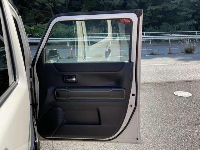 ハスラー タフワイルド 純正メーカーデカナビ 全周囲カメラ ETC オートマチックハイビーム スマートキー プッシュスタート セキュリティー アイドリングストップ(21枚目)