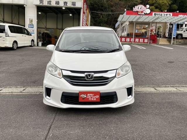 フリードハイブリッド ジャストセレクション 純正9インチナビ 両側電動ドア ETC ハーフレザーシート スマートキー セキュリティー アイドリングストップ HIDライト(5枚目)