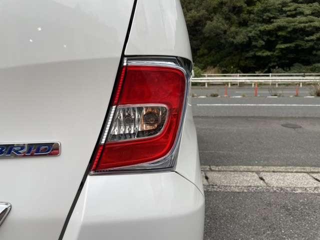 フリードハイブリッド ジャストセレクション 純正9インチナビ 両側電動ドア ETC ハーフレザーシート スマートキー セキュリティー アイドリングストップ HIDライト(15枚目)