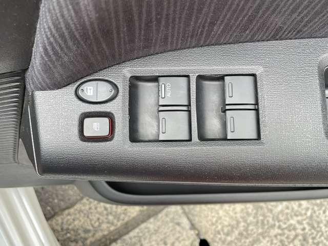 フリードハイブリッド ジャストセレクション 純正9インチナビ 両側電動ドア ETC ハーフレザーシート スマートキー セキュリティー アイドリングストップ HIDライト(31枚目)