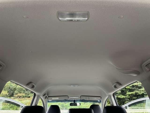 フリードハイブリッド ジャストセレクション 純正9インチナビ 両側電動ドア ETC ハーフレザーシート スマートキー セキュリティー アイドリングストップ HIDライト(46枚目)