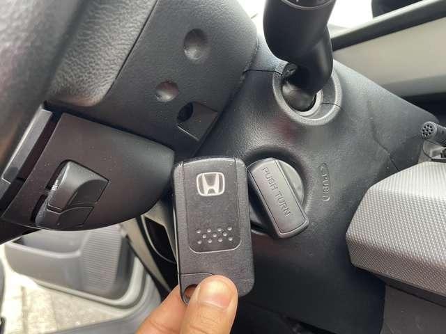 フリードハイブリッド ジャストセレクション 純正9インチナビ 両側電動ドア ETC ハーフレザーシート スマートキー セキュリティー アイドリングストップ HIDライト(48枚目)