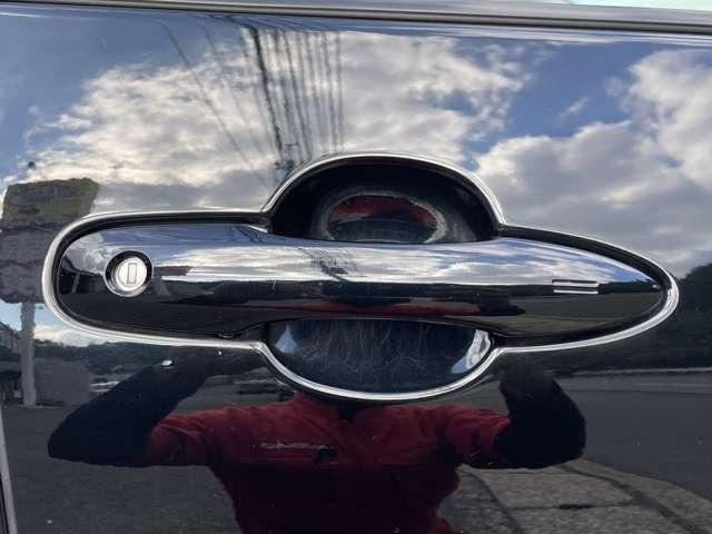 プリウス Ｓツーリングセレクション　アルパインナビ　フルセグＴＶ　バックカメラ　革シート　シートヒーター　スマートキー　プッシュスタート　セキュリティー　アイドリングストップ（18枚目）