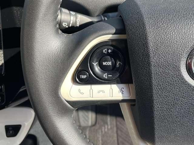 プリウス Ｓツーリングセレクション　アルパインナビ　フルセグＴＶ　バックカメラ　革シート　シートヒーター　スマートキー　プッシュスタート　セキュリティー　アイドリングストップ（21枚目）