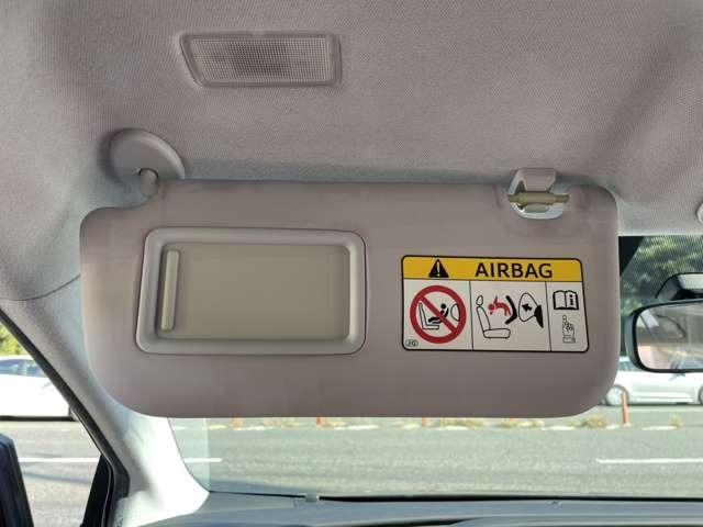 プリウス Ｓツーリングセレクション　アルパインナビ　フルセグＴＶ　バックカメラ　革シート　シートヒーター　スマートキー　プッシュスタート　セキュリティー　アイドリングストップ（34枚目）