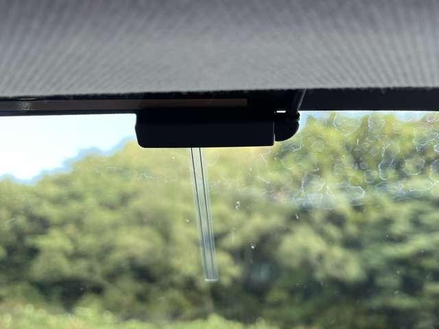 プリウス Ｓツーリングセレクション　アルパインナビ　フルセグＴＶ　バックカメラ　革シート　シートヒーター　スマートキー　プッシュスタート　セキュリティー　アイドリングストップ（54枚目）