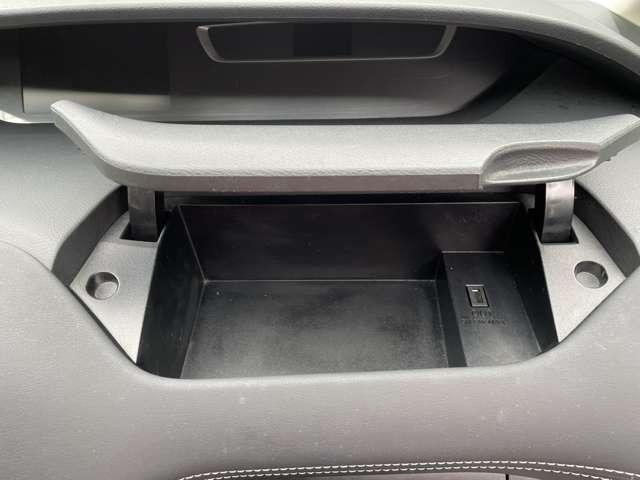 セレナ ハイウェイスター　プロパイロットエディション　純正ナビ　バックカメラ　フリップダウンモニター　プロパイロット　両側電動スライドドア　アイドリングストップ　ＬＥＤライト（41枚目）