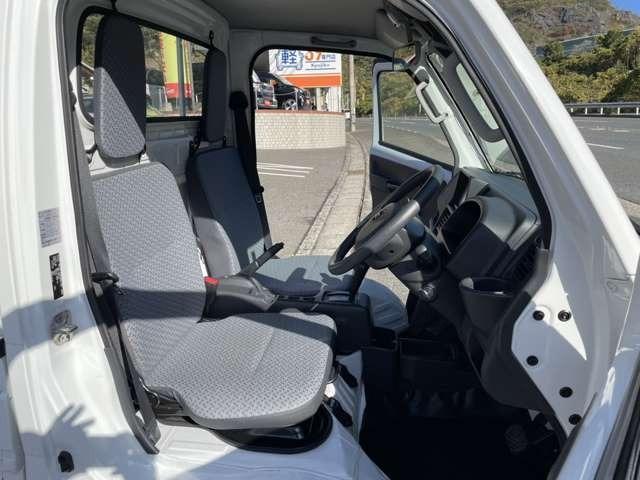 NT100クリッパートラック DX セーフティパッケージ AT ストラーダナビ エマージェンシーブレーキ(18枚目)