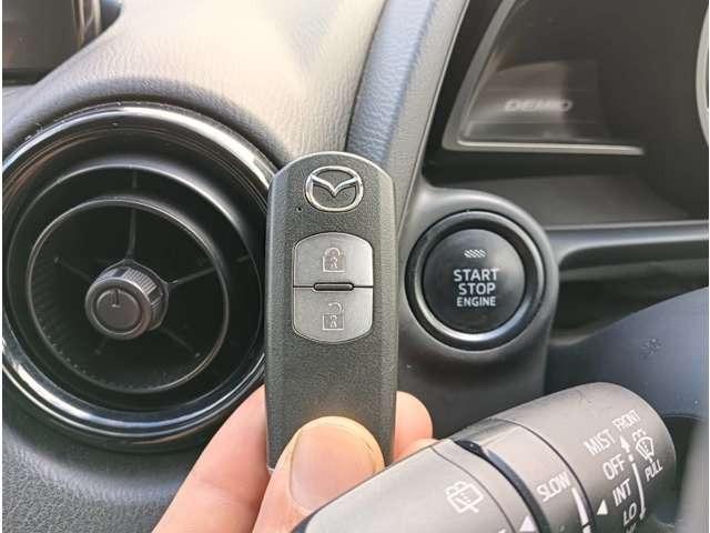 デミオ １３Ｃ　ワンオーナー　純正ナビ　バックカメラ　ＥＴＣ　アイドリングストップ　スマートキー　プッシュスタート　セキュリティー（44枚目）