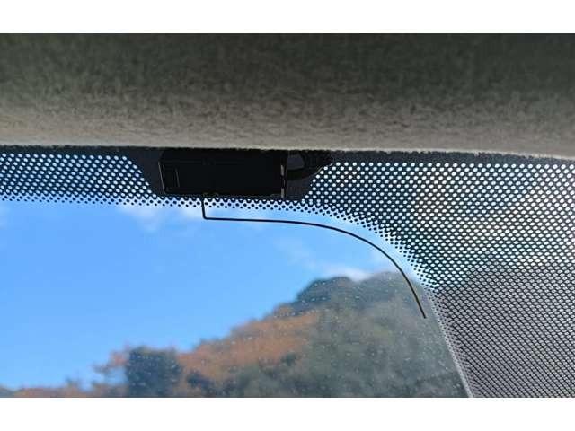 デミオ １３Ｃ　ワンオーナー　純正ナビ　バックカメラ　ＥＴＣ　アイドリングストップ　スマートキー　プッシュスタート　セキュリティー（46枚目）