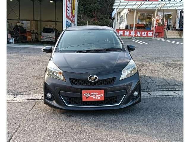 ヴィッツ ＲＳ　５速　フルセグナビ　ミュージックプレイヤー接続可　ＨＩＤライト　キーレス　純正アルミホイール（5枚目）