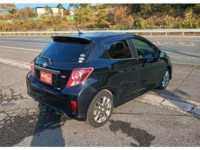 ヴィッツ ＲＳ　５速　フルセグナビ　ミュージックプレイヤー接続可　ＨＩＤライト　キーレス　純正アルミホイール（10枚目）