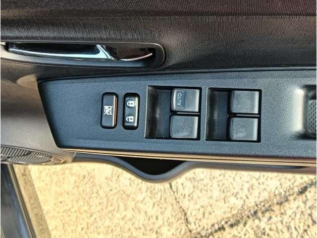 ヴィッツ ＲＳ　５速　フルセグナビ　ミュージックプレイヤー接続可　ＨＩＤライト　キーレス　純正アルミホイール（28枚目）