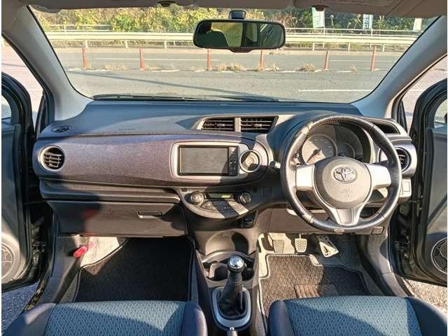 ヴィッツ ＲＳ　５速　フルセグナビ　ミュージックプレイヤー接続可　ＨＩＤライト　キーレス　純正アルミホイール（34枚目）