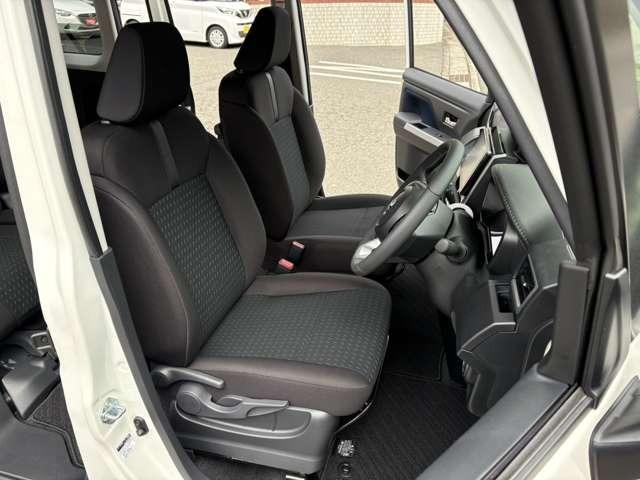 ルーミー カスタムＧ－Ｔ　ディスプレイオーディオ　パノラマビュー　アイドリングストップ　両側パワースライドドア　スマートキー　プッシュスタート　セキュリティー（19枚目）