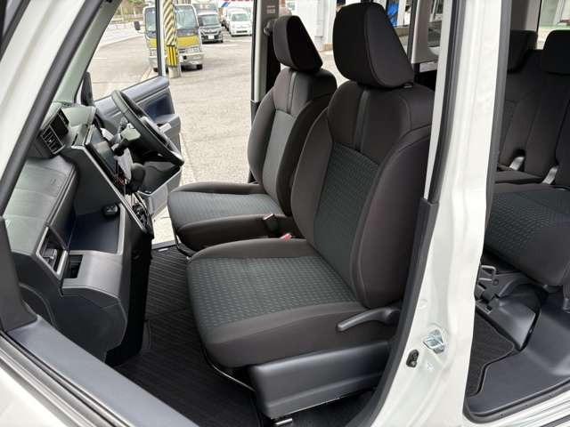 ルーミー カスタムＧ－Ｔ　ディスプレイオーディオ　パノラマビュー　アイドリングストップ　両側パワースライドドア　スマートキー　プッシュスタート　セキュリティー（40枚目）