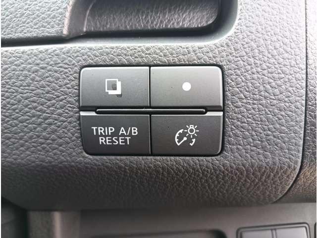 セレナ ハイウェイスター　Ｖセレクション＋セーフティ　ＳＨＶ　純正ナビ　アラビュー　エマージェンシーブレーキ　両側電動スライドドア　アイドリングストップ　スマートキープッシュスタートセキュリティー　ＬＥＤライト（23枚目）