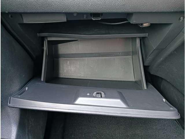 セレナ ハイウェイスター　Ｖセレクション＋セーフティ　ＳＨＶ　純正ナビ　アラビュー　エマージェンシーブレーキ　両側電動スライドドア　アイドリングストップ　スマートキープッシュスタートセキュリティー　ＬＥＤライト（38枚目）