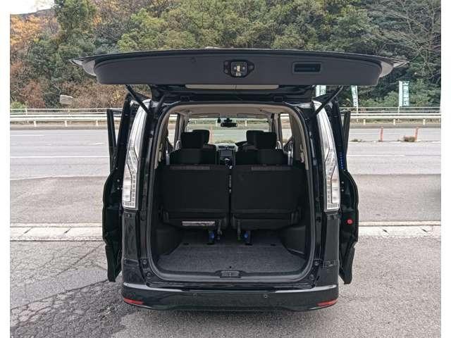 セレナ ハイウェイスター　Ｖセレクション＋セーフティ　ＳＨＶ　純正ナビ　アラビュー　エマージェンシーブレーキ　両側電動スライドドア　アイドリングストップ　スマートキープッシュスタートセキュリティー　ＬＥＤライト（42枚目）