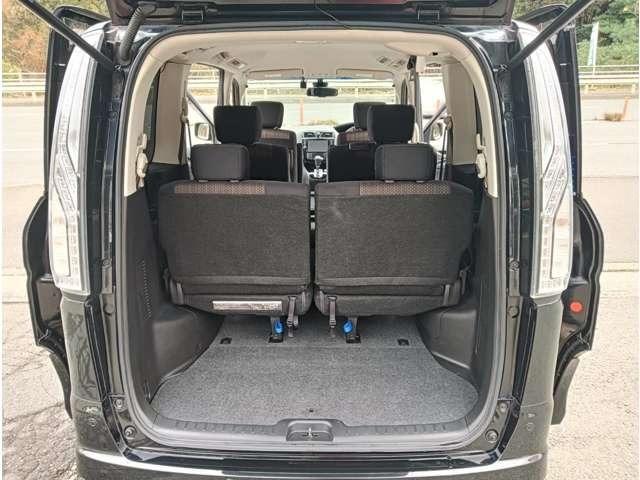 セレナ ハイウェイスター　Ｖセレクション＋セーフティ　ＳＨＶ　純正ナビ　アラビュー　エマージェンシーブレーキ　両側電動スライドドア　アイドリングストップ　スマートキープッシュスタートセキュリティー　ＬＥＤライト（43枚目）