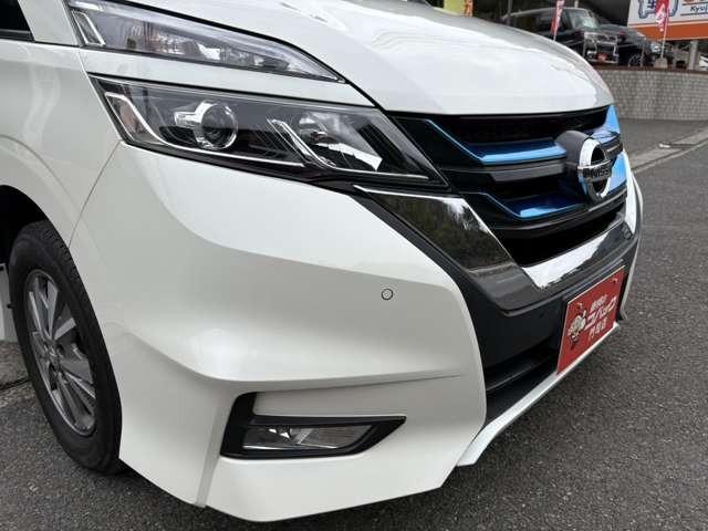 セレナ ｅ－パワー　ハイウェイスターＶ　純正ナビテレビ　後席フリップダウンモニター　プロパイロット　アラウンドビュー　両側電動スライドドア　アイドリングストップ　レーンキープアシスト（13枚目）