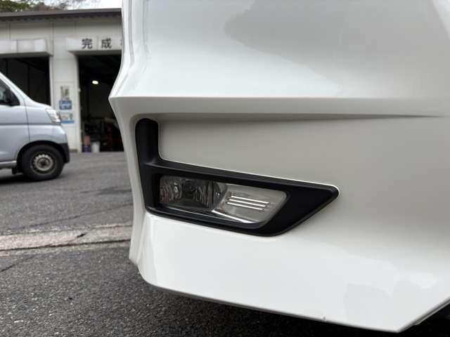 セレナ ｅ－パワー　ハイウェイスターＶ　純正ナビテレビ　後席フリップダウンモニター　プロパイロット　アラウンドビュー　両側電動スライドドア　アイドリングストップ　レーンキープアシスト（15枚目）