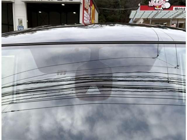 セレナ ｅ－パワー　ハイウェイスターＶ　純正ナビテレビ　後席フリップダウンモニター　プロパイロット　アラウンドビュー　両側電動スライドドア　アイドリングストップ　レーンキープアシスト（19枚目）