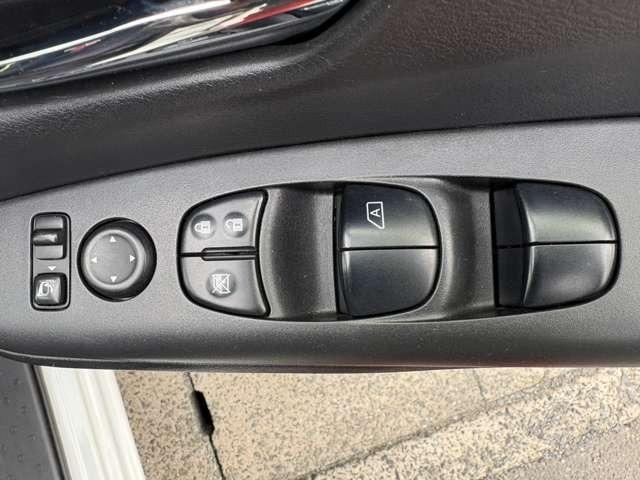 セレナ ｅ－パワー　ハイウェイスターＶ　純正ナビテレビ　後席フリップダウンモニター　プロパイロット　アラウンドビュー　両側電動スライドドア　アイドリングストップ　レーンキープアシスト（22枚目）