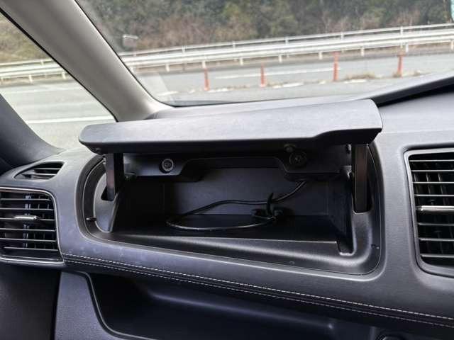 セレナ ｅ－パワー　ハイウェイスターＶ　純正ナビテレビ　後席フリップダウンモニター　プロパイロット　アラウンドビュー　両側電動スライドドア　アイドリングストップ　レーンキープアシスト（53枚目）