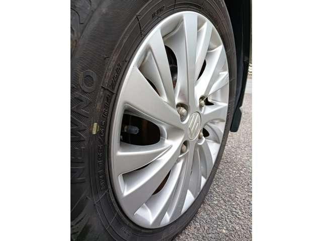 スペーシアカスタム ＧＳ　ＷｅｂＬｉｎｋ対応ディスプレイオーディオ　電動スライドドア　エマージェンシーブレーキ　アイドリングストップ　スマートキー　プッシュスタート　セキュリティー（19枚目）