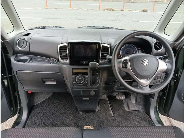 スペーシアカスタム ＧＳ　ＷｅｂＬｉｎｋ対応ディスプレイオーディオ　電動スライドドア　エマージェンシーブレーキ　アイドリングストップ　スマートキー　プッシュスタート　セキュリティー（34枚目）