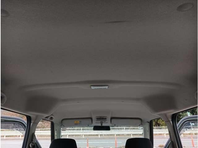 スペーシアカスタム ＧＳ　ＷｅｂＬｉｎｋ対応ディスプレイオーディオ　電動スライドドア　エマージェンシーブレーキ　アイドリングストップ　スマートキー　プッシュスタート　セキュリティー（45枚目）