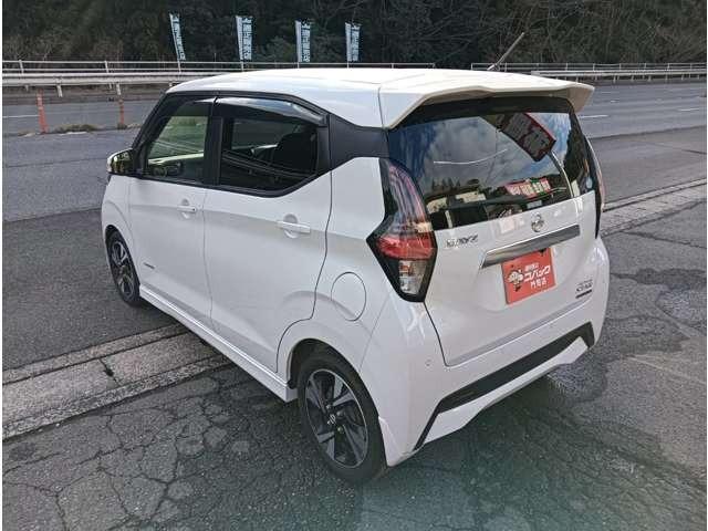 デイズ ハイウェイスター　Ｇターボプロパイロットエディション　ターボ　プロパイロット　ディスプレイオーディオ　エマージェンシーブレーキ　アイドリングストップ　スマートキー　プッシュスタート　セキュリティー（8枚目）