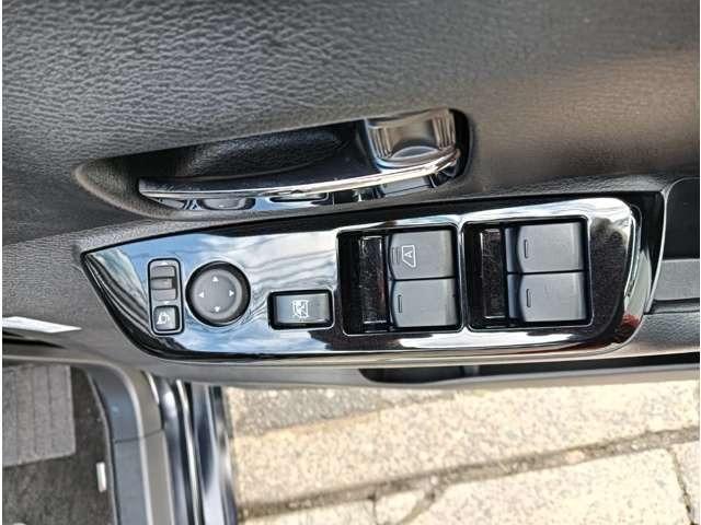 デリカミニ Ｔ　プレミアム　ｐｉｏｎｅｅｒフルセグナビ　アラウンドビュー　両側電動スライドドア　エマージェンシーブレーキ　ＬＥＤライト　アイドリングストップ（29枚目）