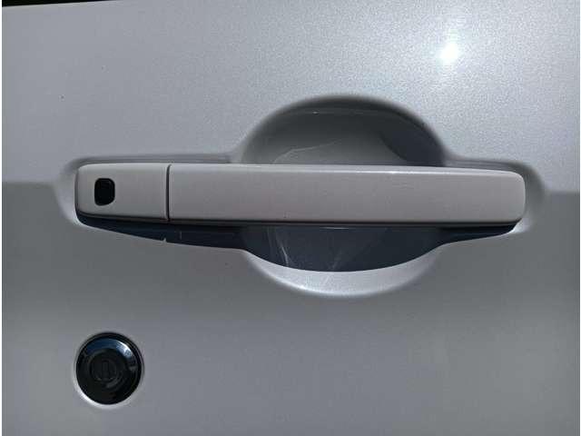 デイズ Ｘ　ｐｉｏｎｅｅｒフルセグナビ　アラウンドビューモニター　エマージェンシーブレーキ　スマートキー　プッシュスタート　セキュリティー（18枚目）