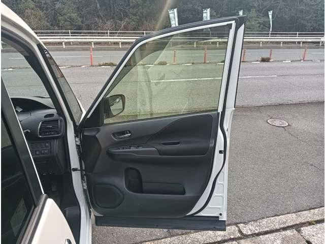 セレナ ハイウェイスター VセレクションII 純正ナビ ETC アラウンドビュー プロパイロット 両側電動スライドドア アイドリングストップ 両側パワースライドドア スマートキー プッシュスタート セキュリティー(29枚目)