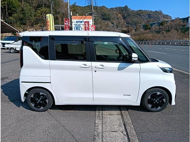 ルークス ハイウェイスター　Ｘ　ｐｉｏｎｅｅｒフルセグナビ　両側電動スライドドア　アラウンドビュー　エマージェンシーブレーキ　アイドリングストップ　スマートキー　プッシュスタート　セキュリティー（11枚目）