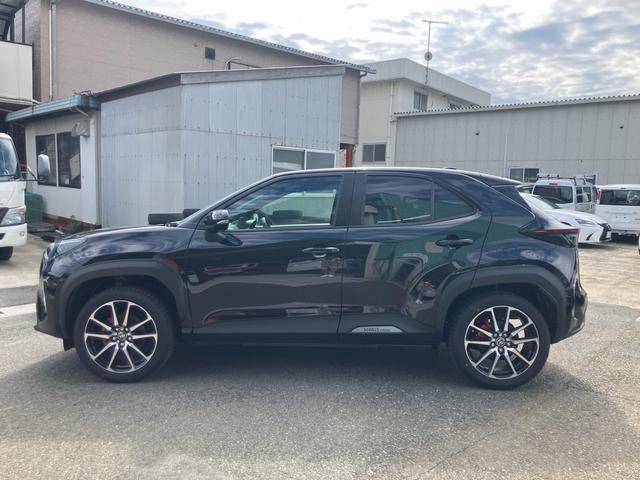 ヤリスクロス ＧＲスポーツ　純正ナビテレビ　アラウンドビューモニター　ＥＴＣ　オートマチックハイビーム　オートライト　クリアランスソナー　ＬＥＤライト（9枚目）