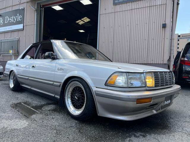 クラウン ロイヤルサルーン　ローダウン　ＢＢＳ１６インチ　純正キーレス　オートエアコン（2枚目）