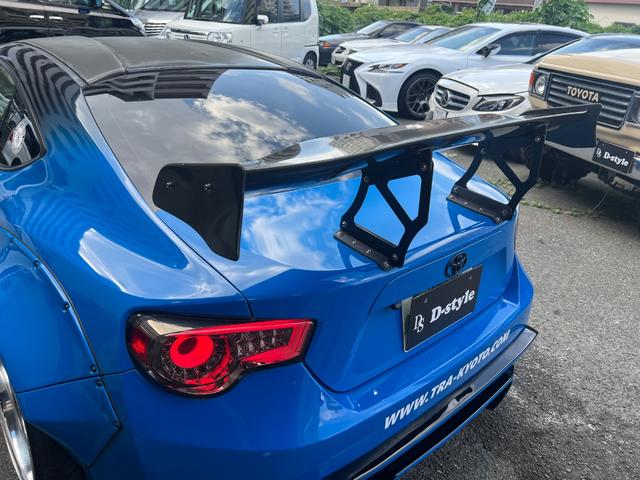 ８６ ＧＴ　ＨＫＳスーパーチャージャー　エアサス公認車輌　レカロシート　ワーク１８インチ　ワイドボディ　オーバーフェンダー（12枚目）