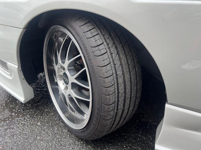 ローレル メダリスト　セレンシア　ＮＡＶＩエディション　車高調　１８インチアルミ　フルエアロ　ＳＤナビ　地デジ　Ｂｌｕｅｔｏｏｔｈ　マフラー（12枚目）