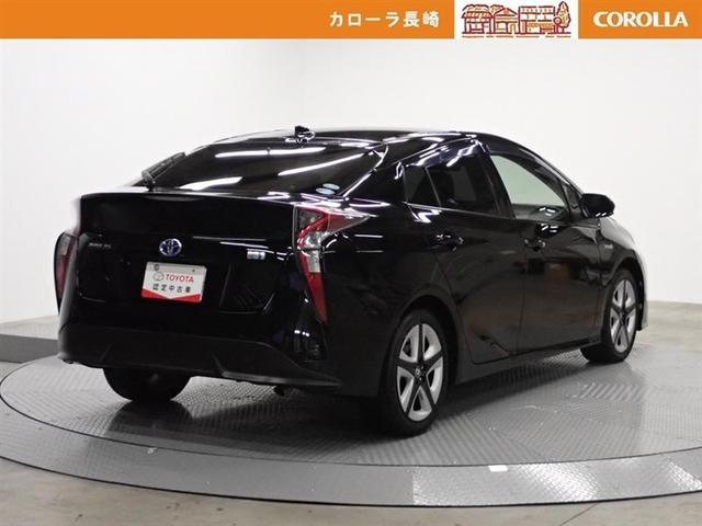 プリウス Ｓツーリングセレクション　フルセグ　メモリーナビ　ＤＶＤ再生　バックカメラ　衝突被害軽減システム　ＥＴＣ　ＬＥＤヘッドランプ　記録簿（5枚目）