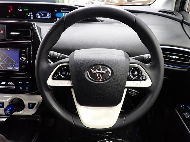 プリウス Ｓツーリングセレクション　フルセグ　メモリーナビ　ＤＶＤ再生　バックカメラ　衝突被害軽減システム　ＥＴＣ　ＬＥＤヘッドランプ　記録簿（27枚目）