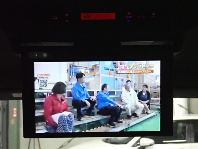 ノア Ｓｉ　ダブルバイビーＩＩＩ　フルセグ　メモリーナビ　ＤＶＤ再生　後席モニター　バックカメラ　衝突被害軽減システム　ＥＴＣ　ドラレコ　両側電動スライド　ＬＥＤヘッドランプ　ウオークスルー　乗車定員７人　３列シート　記録簿（30枚目）