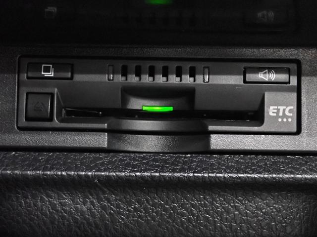 ノア Ｓｉ　ダブルバイビーＩＩＩ　フルセグ　メモリーナビ　ＤＶＤ再生　後席モニター　バックカメラ　衝突被害軽減システム　ＥＴＣ　ドラレコ　両側電動スライド　ＬＥＤヘッドランプ　ウオークスルー　乗車定員７人　３列シート　記録簿（41枚目）