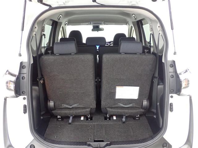 シエンタ ハイブリッドＧ　フルセグ　メモリーナビ　ＤＶＤ再生　バックカメラ　衝突被害軽減システム　ＥＴＣ　両側電動スライド　ウオークスルー　乗車定員７人　３列シート　記録簿（10枚目）