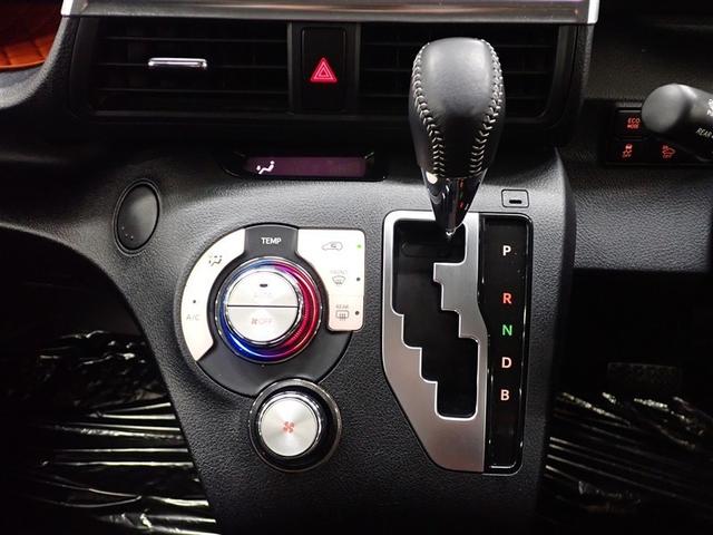 シエンタ ハイブリッドＧ　フルセグ　メモリーナビ　ＤＶＤ再生　バックカメラ　衝突被害軽減システム　ＥＴＣ　両側電動スライド　ウオークスルー　乗車定員７人　３列シート　記録簿（29枚目）